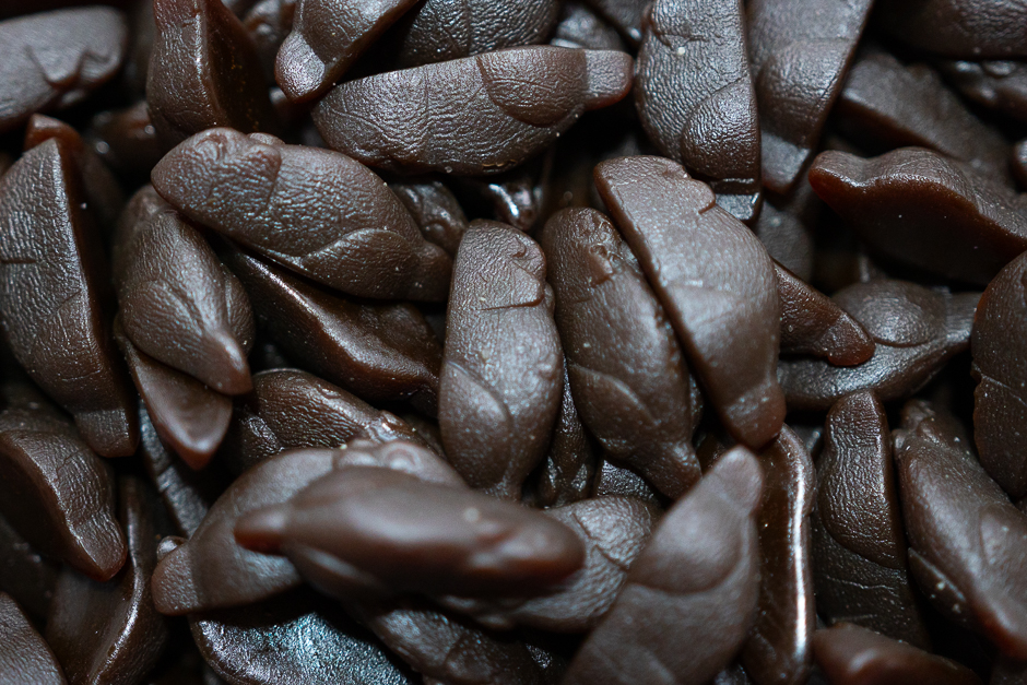 Sokerittomat salmiakkihiiret - klassiset irtokarkit